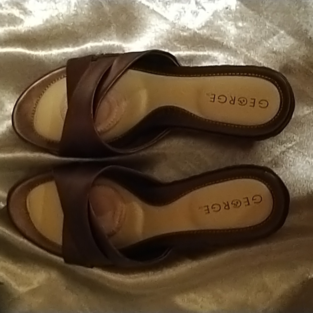 Shoes - Picture 2 of 3